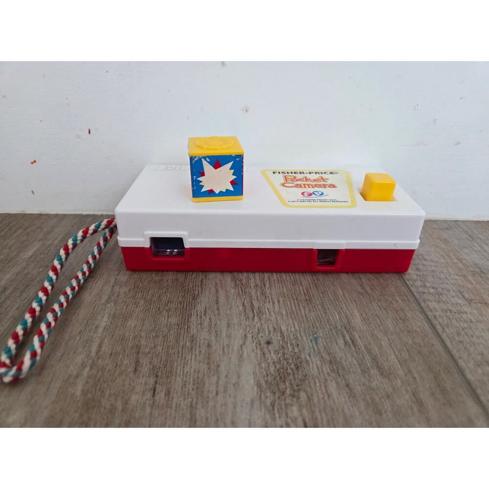 Vintage-Style Fisher-Price‎ Pocket Camera (2017 Reproduction)